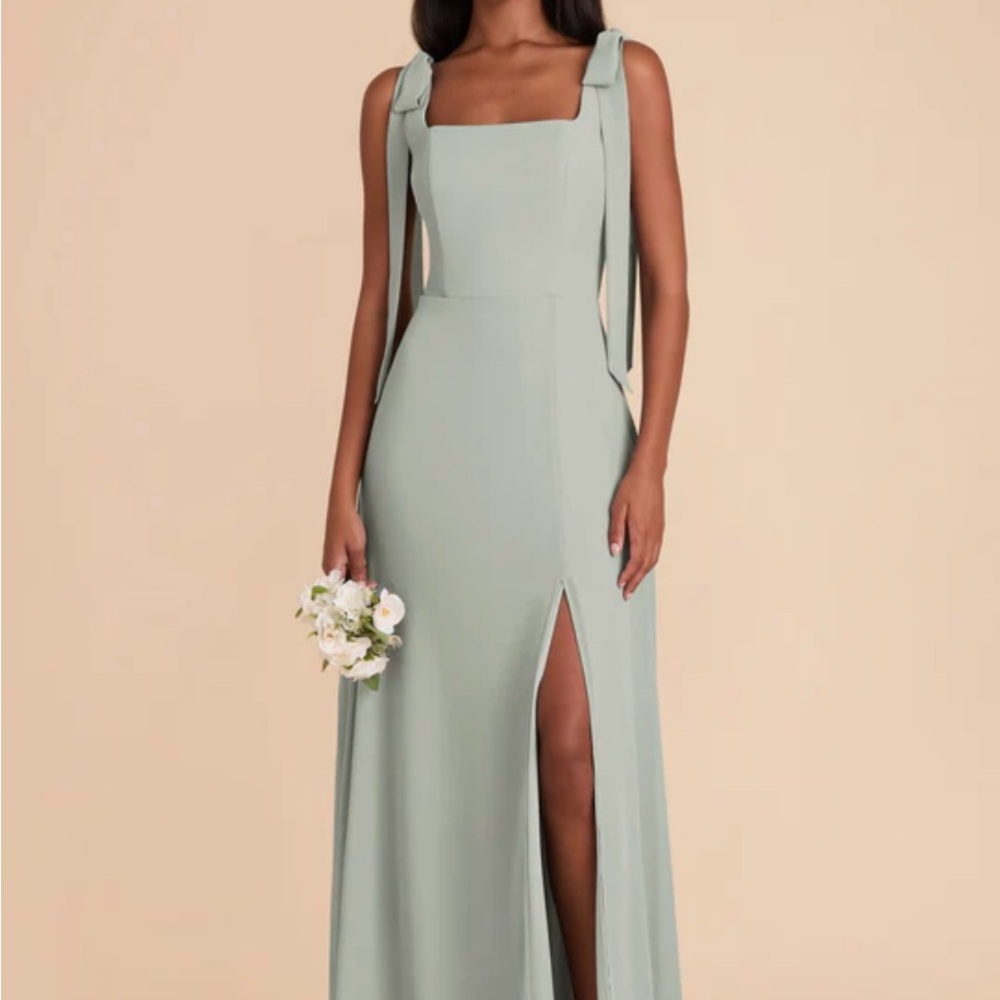 Elegant Sage Green Sleeveless Dress